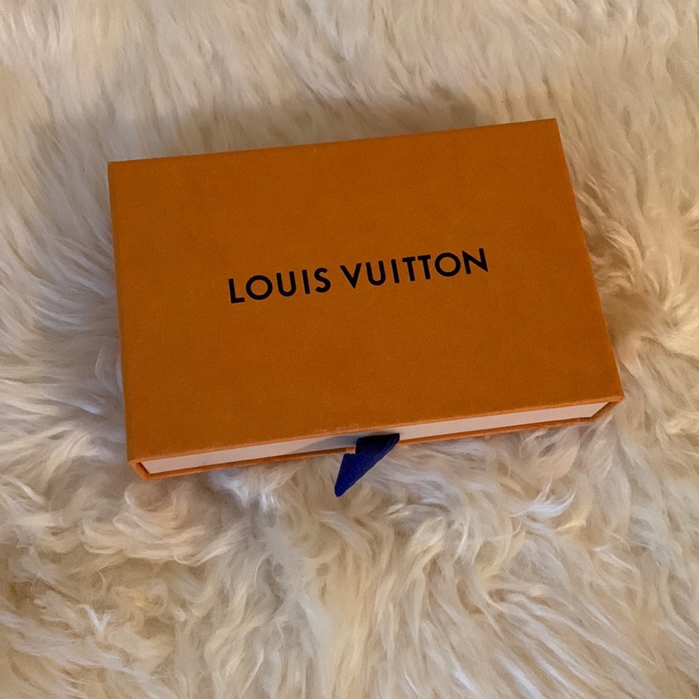 Empty Louis Vuitton small box - image 1